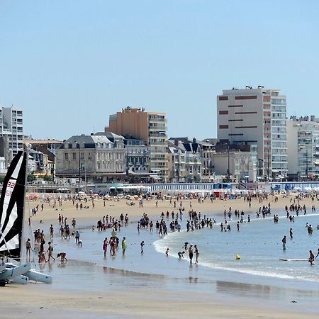 Appartement T2 Renove Face Mer Avec Balcon, A 150M De La Plage Et 300M Des Commerces - Fr-1-92-611 Les Sables-dʼOlonne Exterior foto